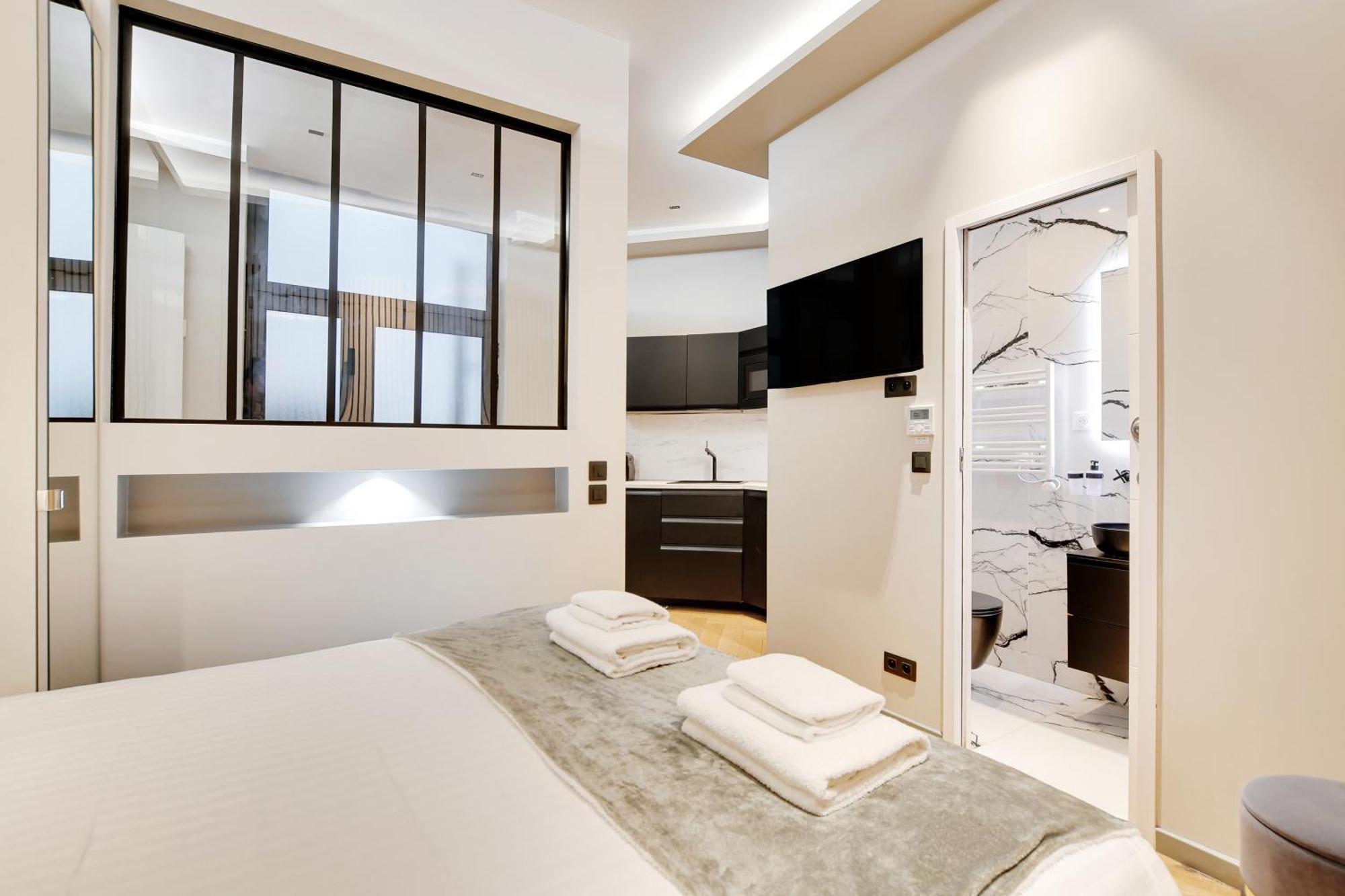 Apartment Pick A Flat's In Champs-elysees - Rue Marbeuf