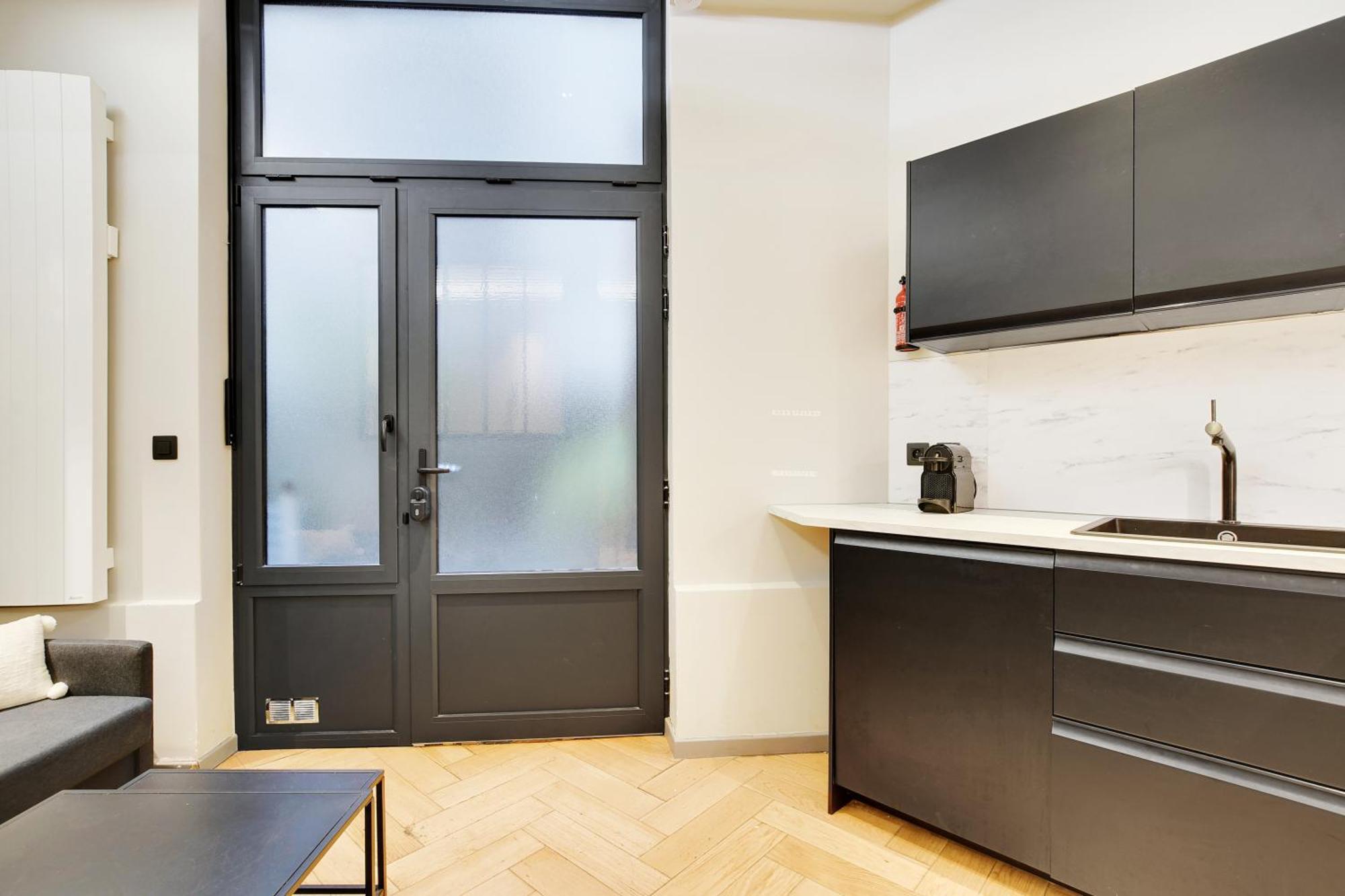 Apartment Pick A Flat's In Champs-elysees - Rue Marbeuf *