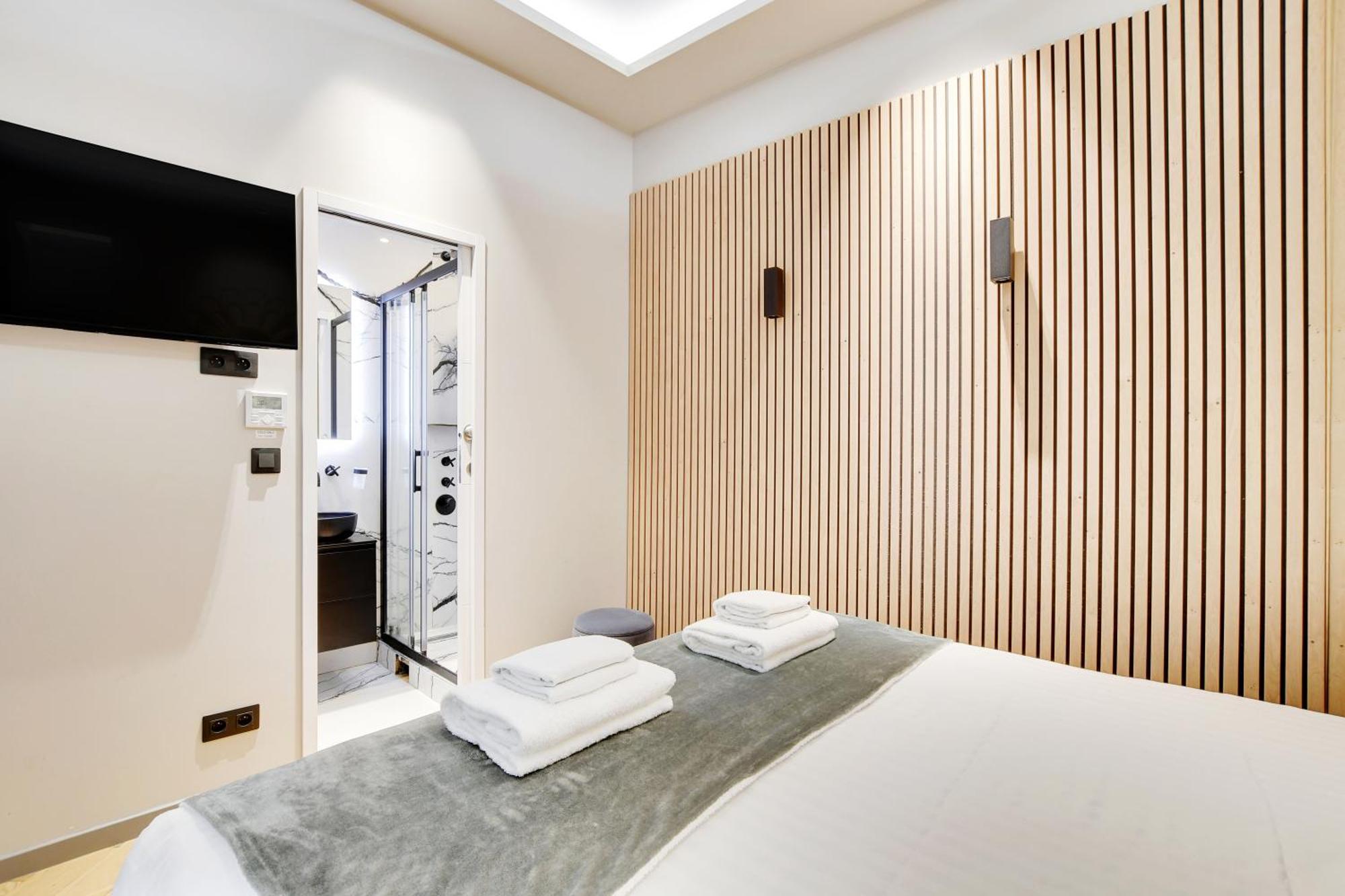 Pick A Flat's In Champs-elysees - Rue Marbeuf Apartment *
