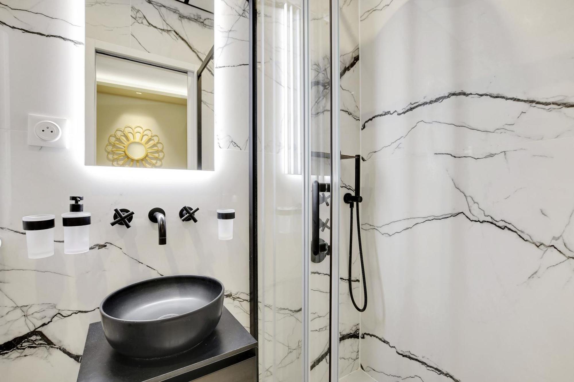 Pick A Flat's In Champs-elysees - Rue Marbeuf Apartment *